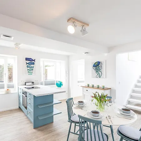 Prora - Ferienwohnung Mit Privater Dachterrasse Und Ostseeblick - Meerblick *