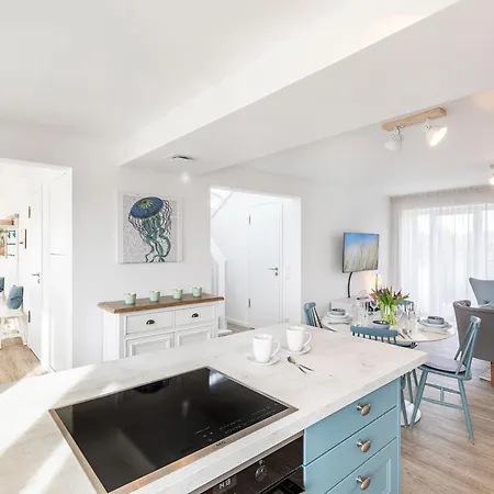 Prora - Ferienwohnung Mit Privater Dachterrasse Und Ostseeblick - Meerblick Apartmán